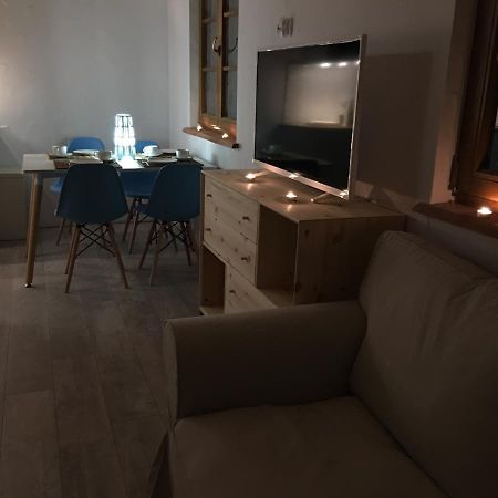 Dom Majowka I Apartamenty Bartoszowka I Michalowka Karwienskie Bloto Drugie Bagian luar foto