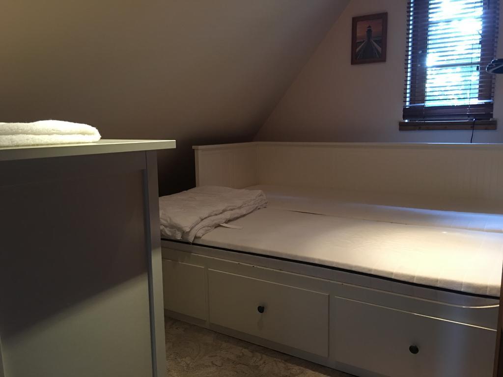 Dom Majowka I Apartamenty Bartoszowka I Michalowka Karwienskie Bloto Drugie Bagian luar foto