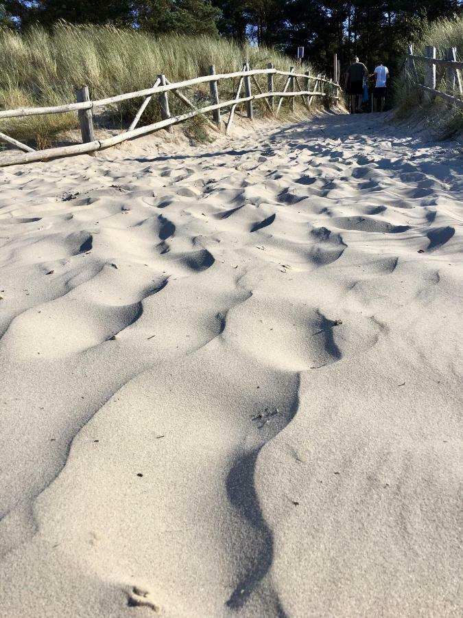 Dom Majowka I Apartamenty Bartoszowka I Michalowka Karwienskie Bloto Drugie Bagian luar foto
